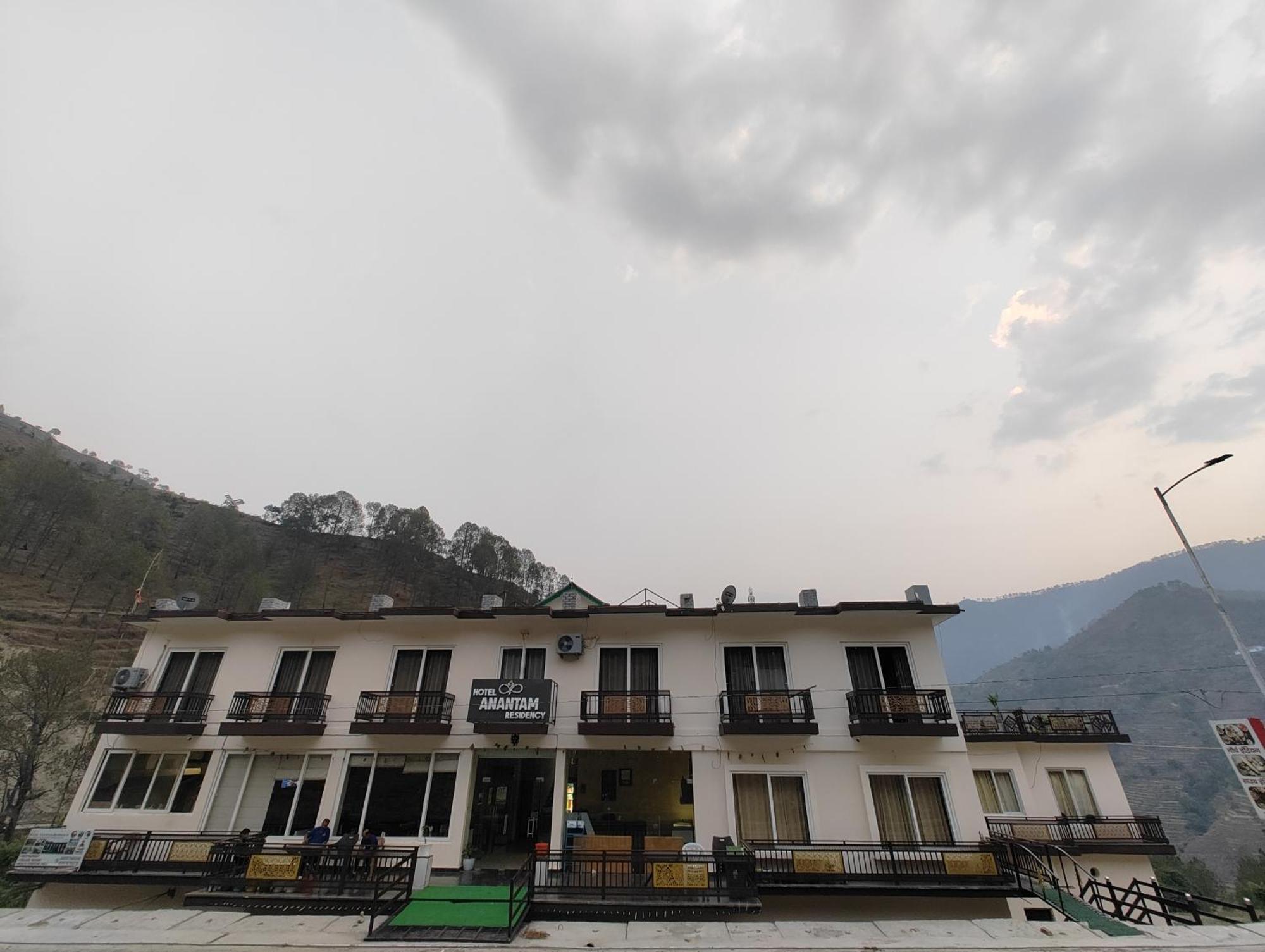 Uttarkāshi Hotel Anantam Residency מראה חיצוני תמונה
