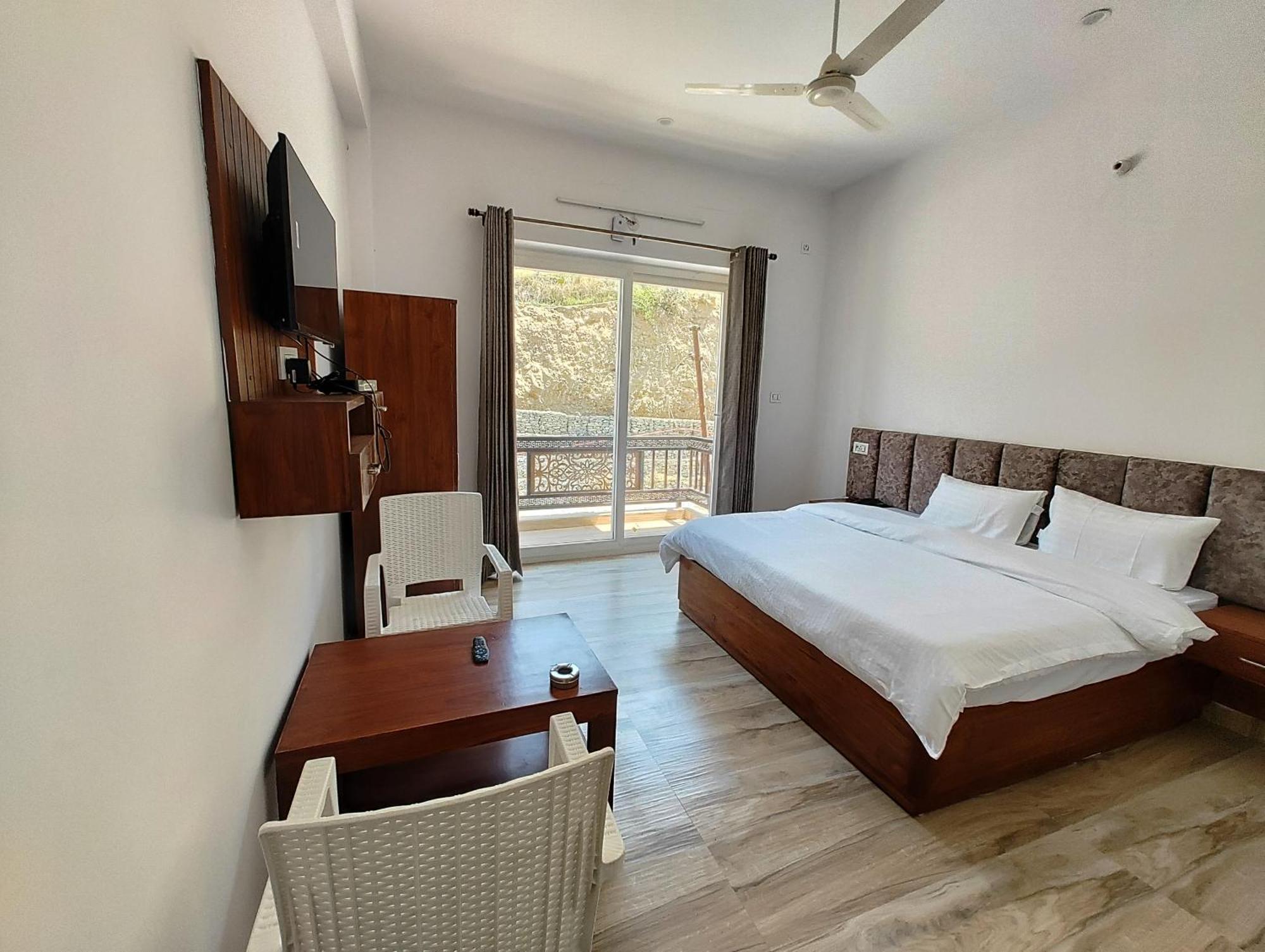 Uttarkāshi Hotel Anantam Residency מראה חיצוני תמונה