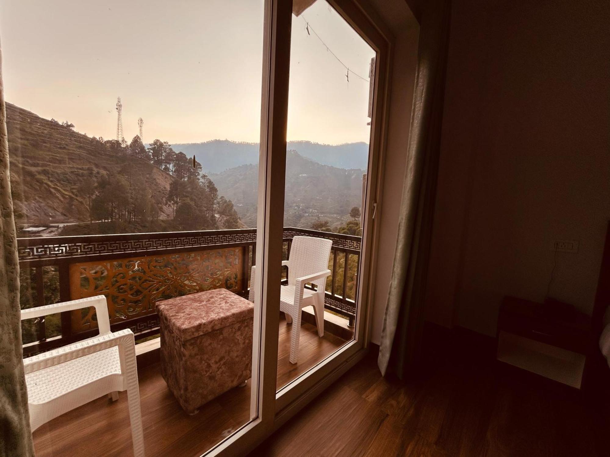 Uttarkāshi Hotel Anantam Residency מראה חיצוני תמונה